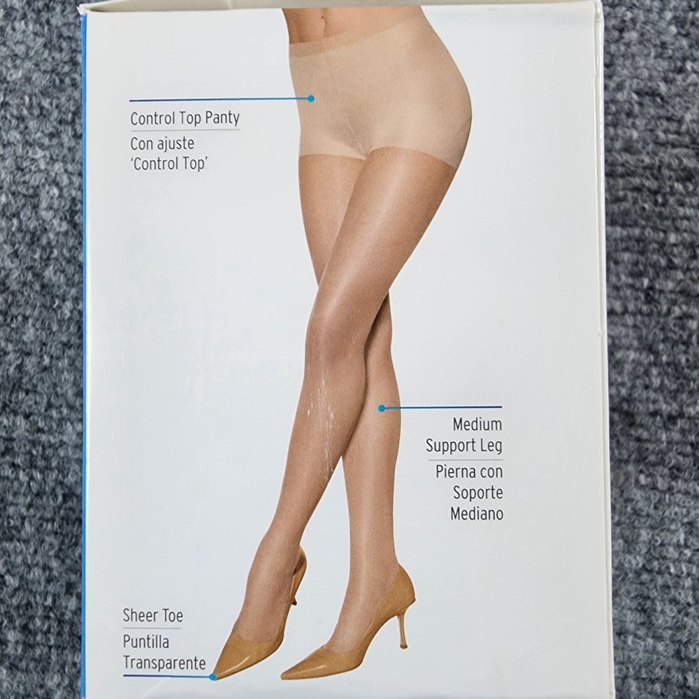 NEW Leggs Sheer Energy Sz Q Pantyhose x2 Suntan Control Sheer Toe 65206